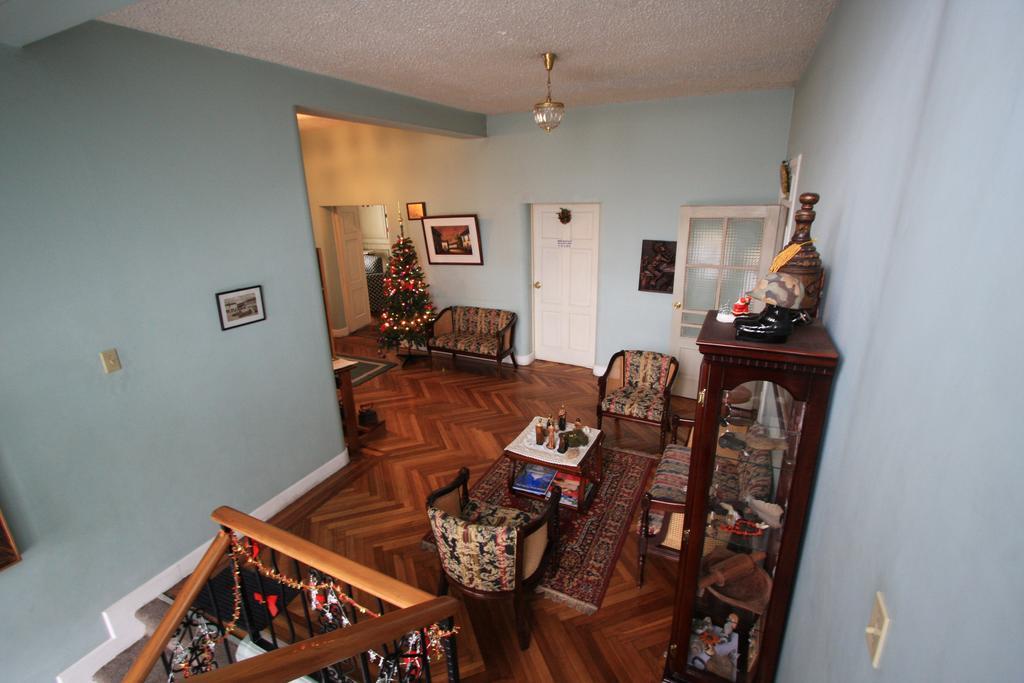 Travellers Inn Кито Екстериор снимка