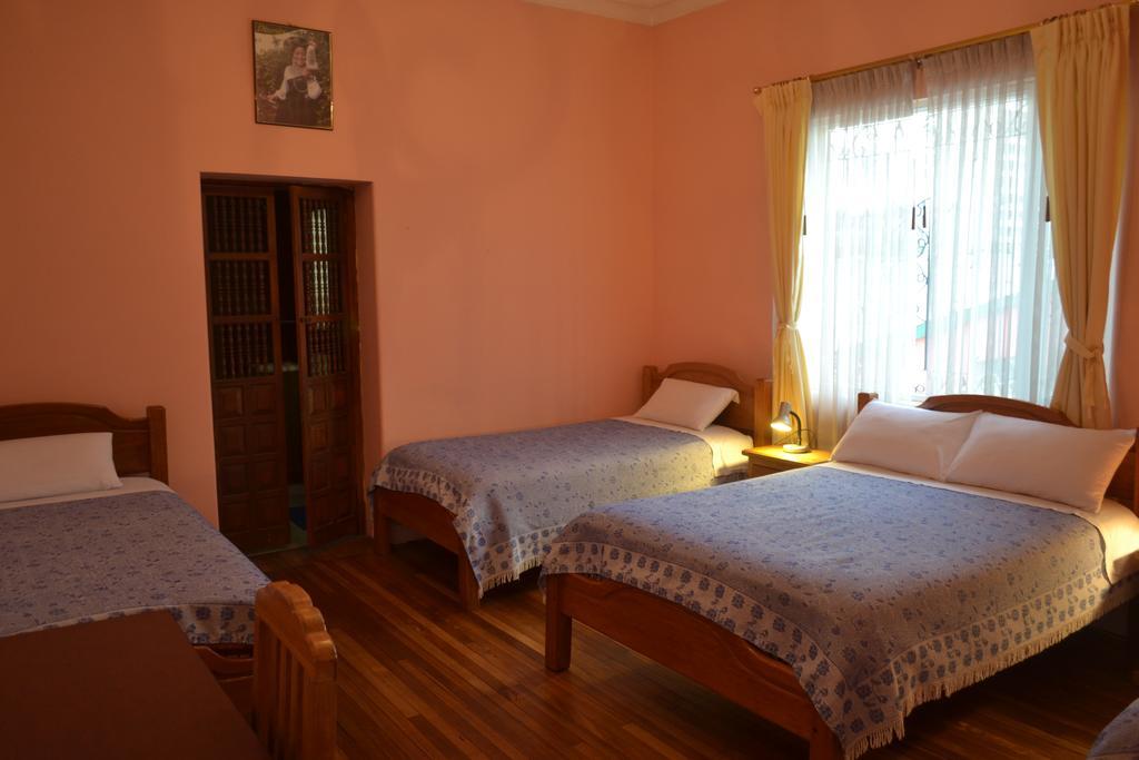 Travellers Inn Кито Екстериор снимка