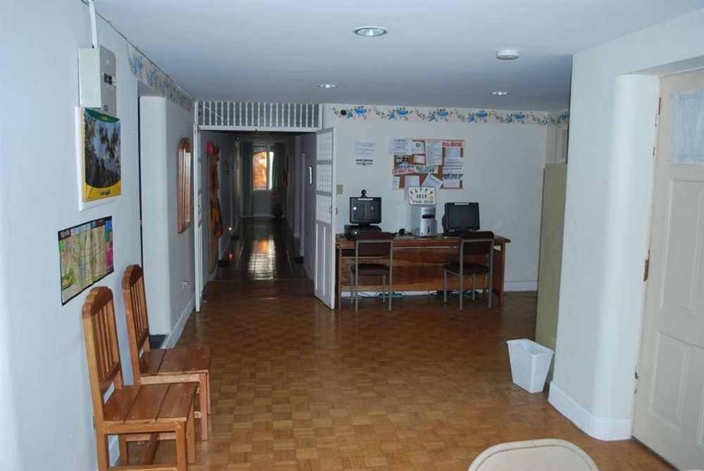 Travellers Inn Кито Екстериор снимка