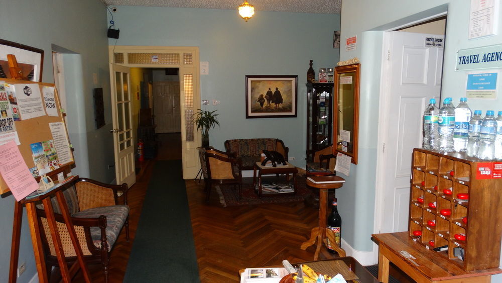 Travellers Inn Кито Екстериор снимка