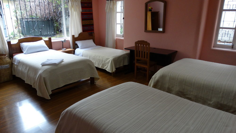 Travellers Inn Кито Екстериор снимка