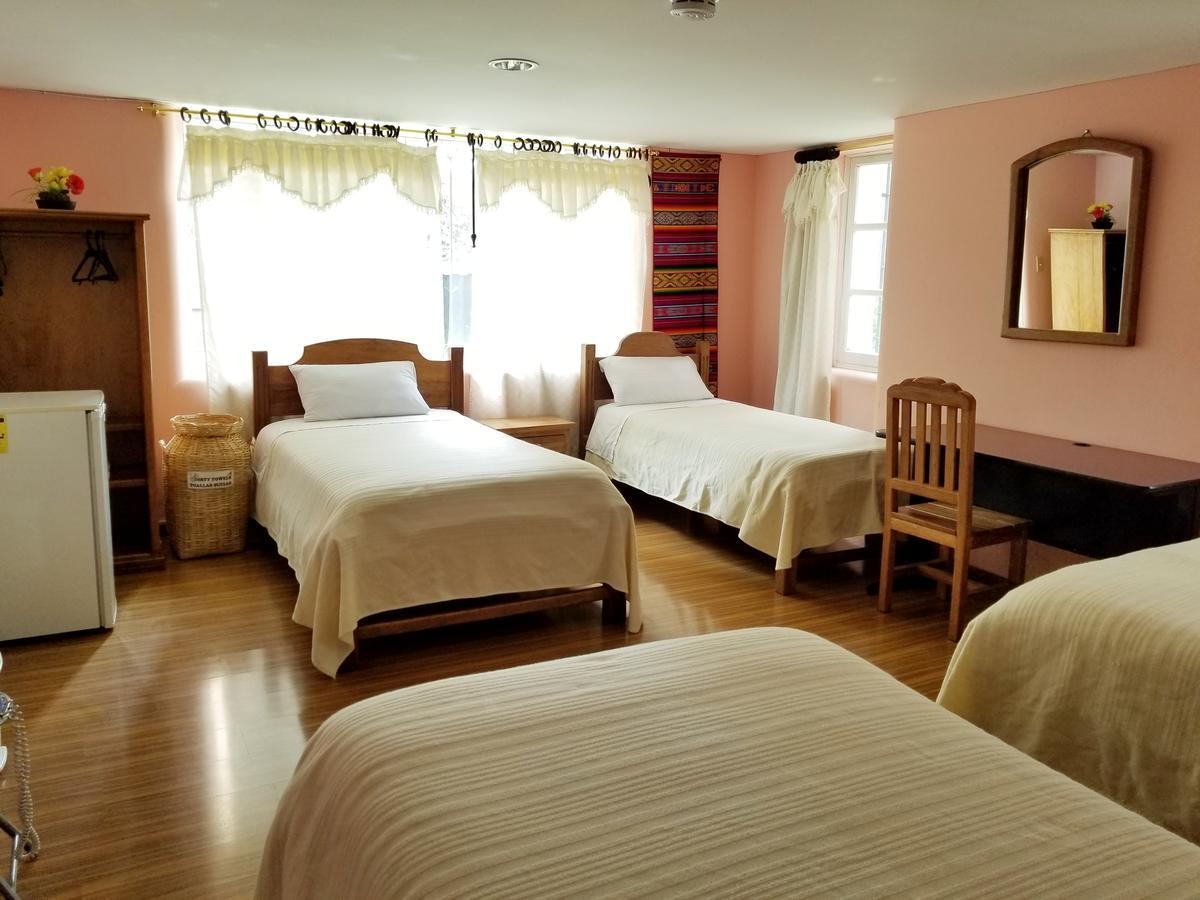 Travellers Inn Кито Екстериор снимка