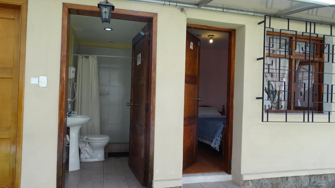 Travellers Inn Кито Екстериор снимка