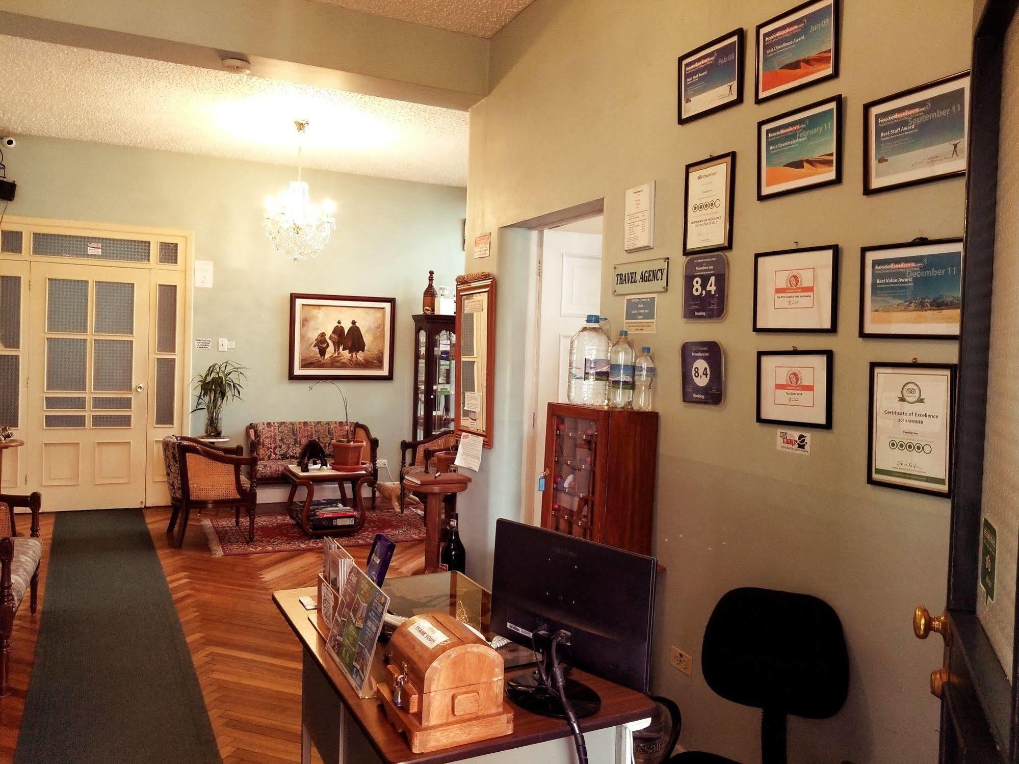Travellers Inn Кито Екстериор снимка